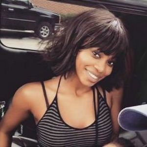 Meet your Posher, Dorcas